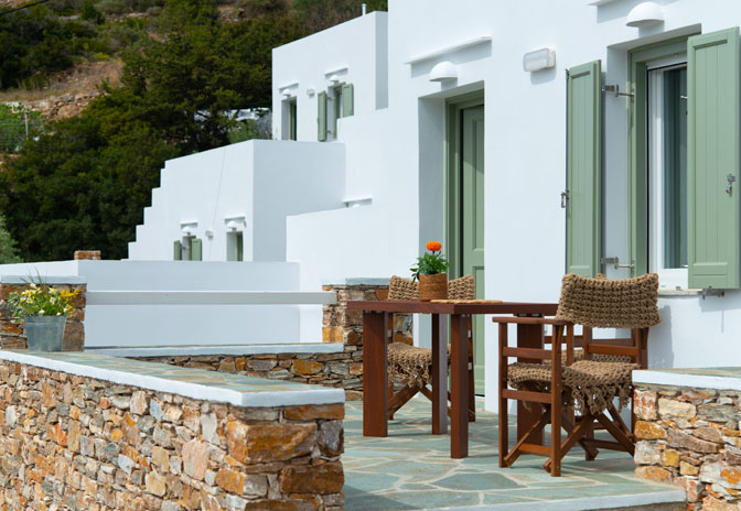 Two-room apartments at Thymari villas in Sifnos